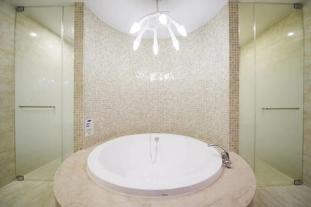 Hotel Floce Bucheon 3*,
